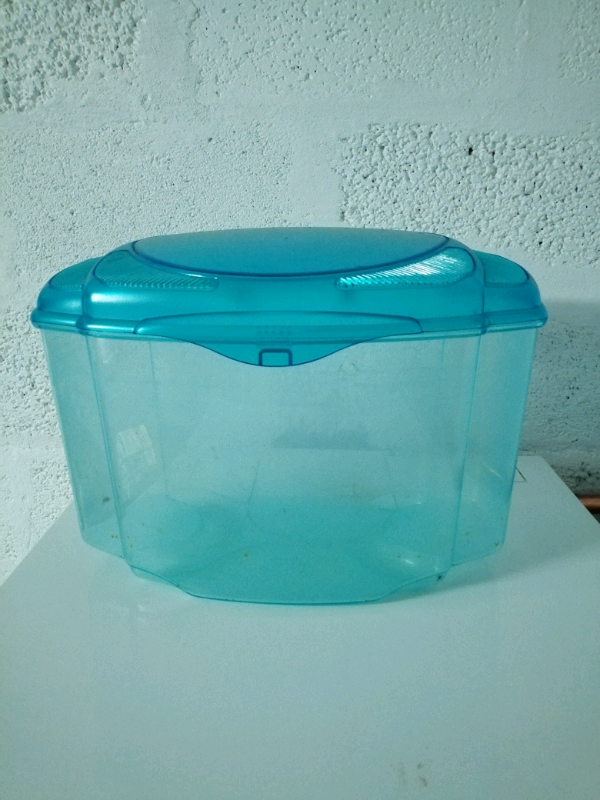 small plastic fish tank with lid